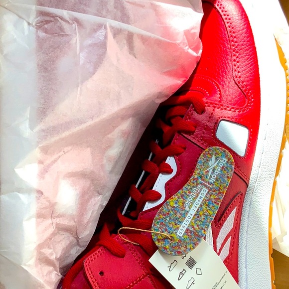 11.5 men Reebok resonator mid - Picture 3 of 3